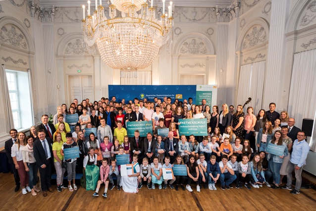 97 bayerische Schulen sind „Partnerschule Verbraucherbildung Bayern“