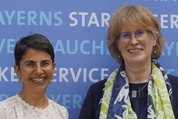 Dr. Leyla Sedghi (l.) tritt als Hauptgeschäftsführerin die Nachfolge von Ute Mowitz-Rudolph an.