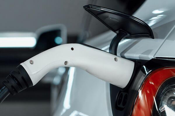 E-Autos laden – effizient, sicher und günstig